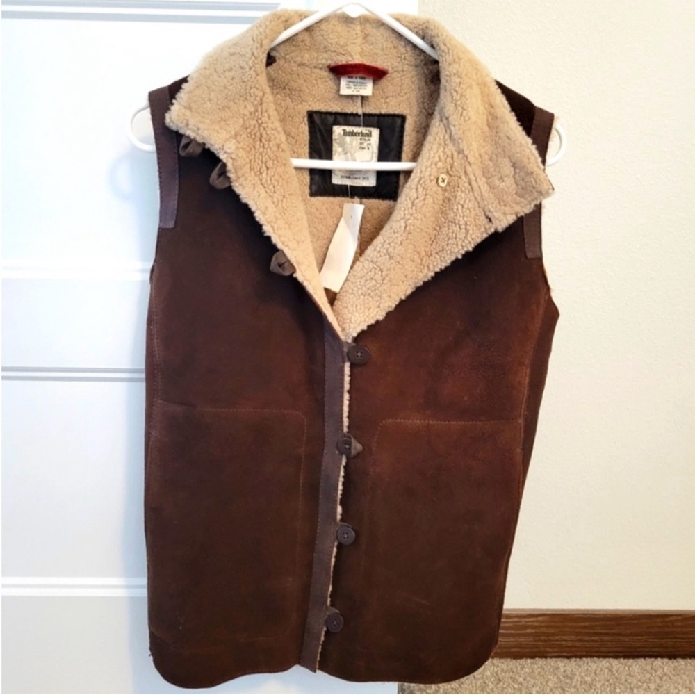 NWT Timberland Chocolate and Tan Shearling Vest - Picture 3 of 7